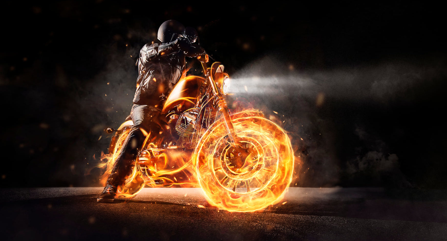 Motorrad mit feuer 1920x e1638519119573